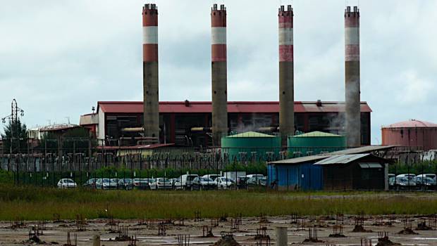Guyane : une centrale thermique au diesel en voie de reconversion vers les ENR