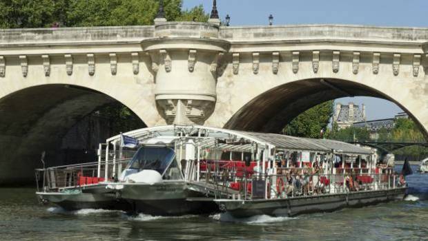 Les bateaux-mouches parisiens vont passer à l’électrique