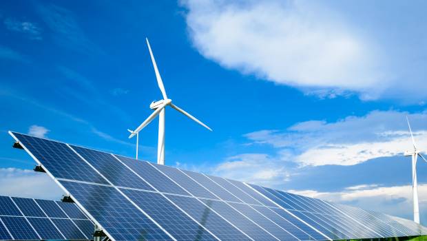 Enercoop investit dans la construction de nouvelles centrales solaires et éoliennes