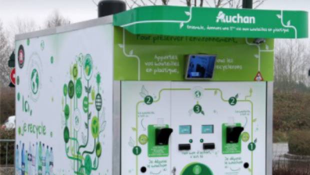 Collecte de bouteilles en plastique : Auchan Retail et Cristaline  renforcent leur partenariat - Environnement Magazine