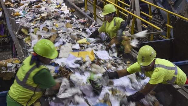Le secteur des déchets ménagers génère 11 000 emplois en Ile-de-France