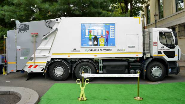 Puteaux adopte une benne à ordures ménagères équipée de l’Active Stop-Start