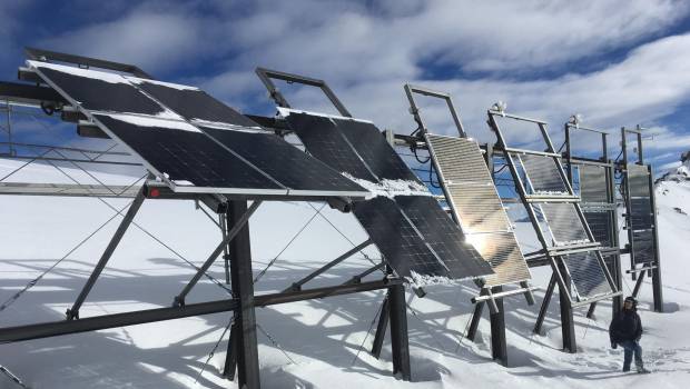 La Suisse pourrait produire de l'énergie solaire grâce à la neige