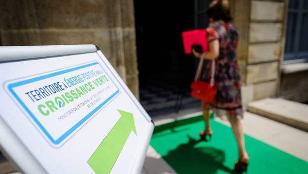 Des syndicats se mobilisent contre « l'extinction du ministère de l'écologie »