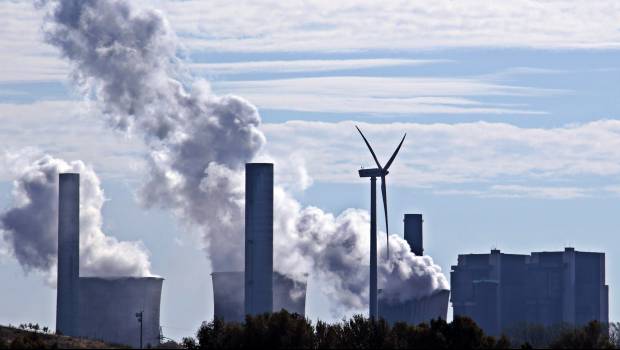 Le monde va produire 120 % d’énergies fossiles en trop par rapport à la trajectoire de +1,5°C