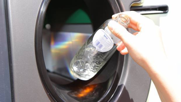 Consigne pour les bouteilles en plastique : « 2023, c'est trop tôt », pour les collectivités