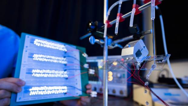 Allumer des leds grâce à des gouttes de pluie