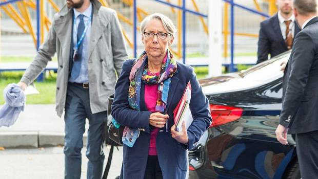 Coronavirus : Elisabeth Borne remercie les agents et salariés des secteurs de l'environnement