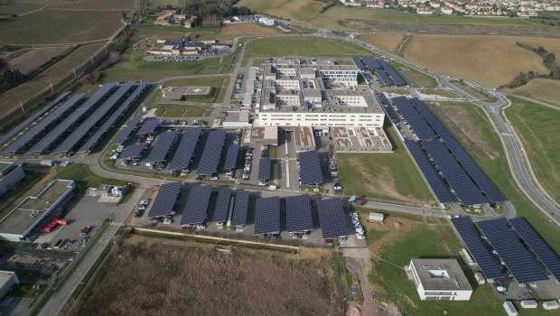 Urbasolar clôture un financement de 124 millions d'euros