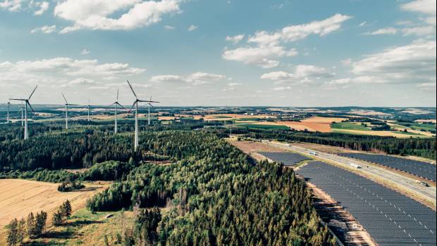 BayWa r.e. met en service un parc hybride éolien-solaire en Allemagne