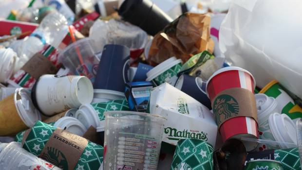 Recyclage des emballages en plastique : l'UE face à ses objectifs ambitieux
