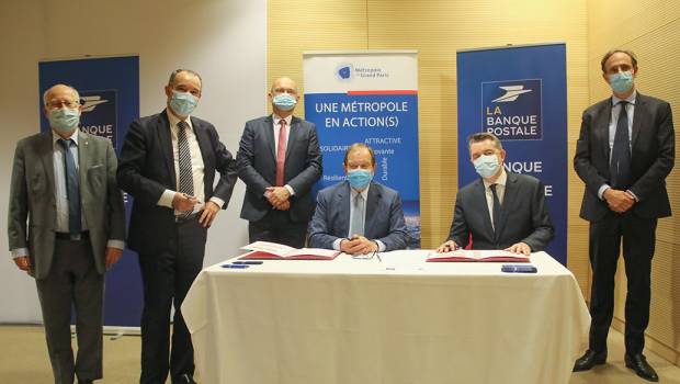 Rénovation énergétique : la Banque Postale et le Grand Paris signent une convention de partenariat