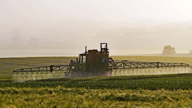 Neuf communes prennent un arrêté contre les « déchets dangereux » issus des pesticides