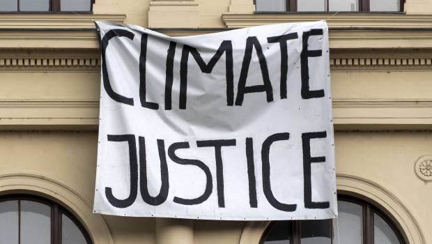 Justice climatique : l’État brésilien attaqué en justice par six jeunes militants