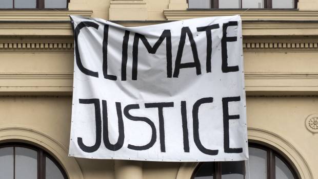 Justice climatique : l’État brésilien attaqué en justice par six jeunes militants