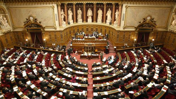 Le Sénat appelle le gouvernement à accélérer l’application de la loi Énergie-Climat