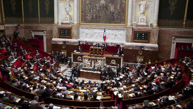 L’exécutif enterre la révision constitutionnelle et le référendum sur le climat