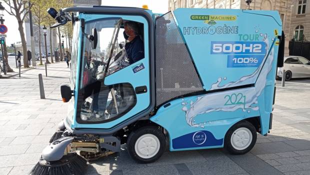 Première balayeuse de voirie 100 % hydrogène