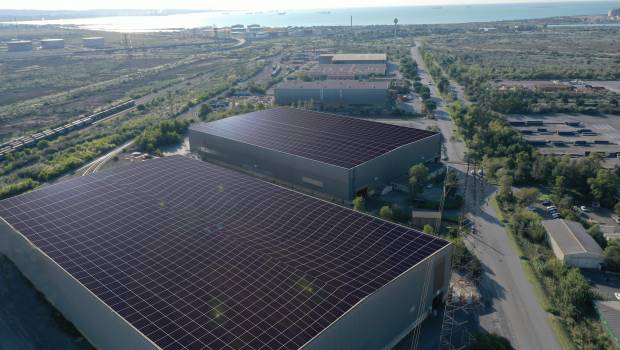 Fos-Sur-Mer : ArcelorMittal équipe son site de panneaux solaires