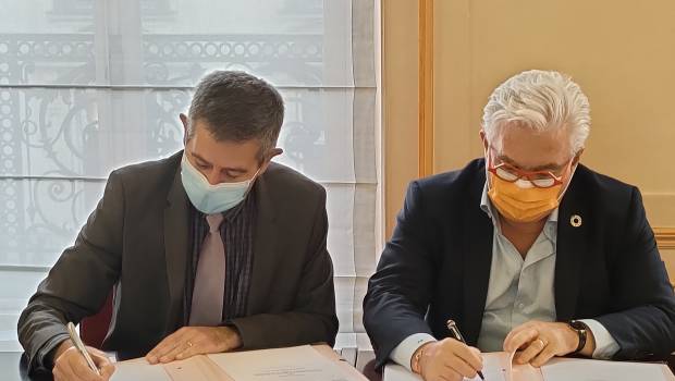 Accord entre le Cerema et l’OiEau pour un meilleur accompagnement des politiques de l’eau