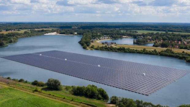 BayWa re nutzt den ersten schwimmenden Solarpark in Deutschland