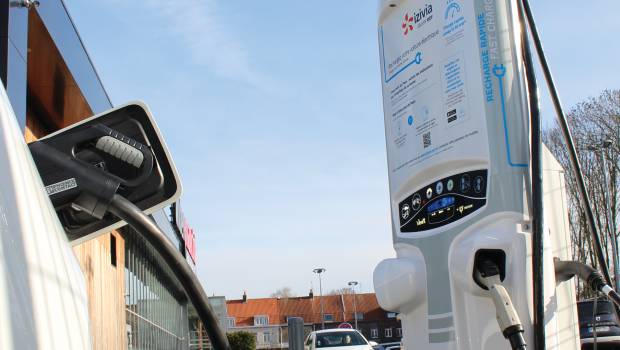 Izivia Express implante 300 points de charge