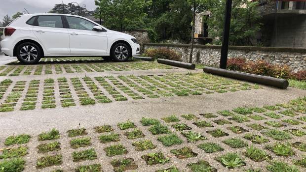 Revêtement de chaussée drainant pour espaces urbains