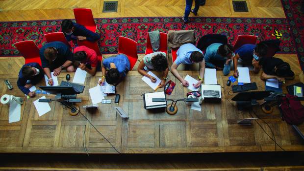 Dossier/1 | Les écoles d’ingénieurs bouleversent leurs programmes