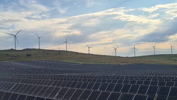 EDP Renewables inaugure le premier parc hybride éolien-solaire en Espagne