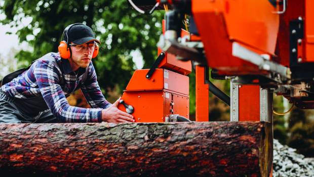 Dossier | Formation : la filière forêt-bois face au défi du recrutement