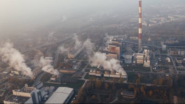 Danone, Nestlé, Decathlon… 131 entreprises appellent les gouvernements à sortir des énergies fossiles