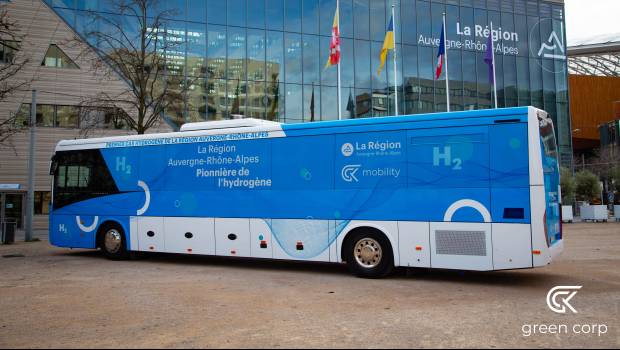 L'Auvergne-Rhône-Alpes dévoile sa flotte de cars hydrogène, une première en Europe