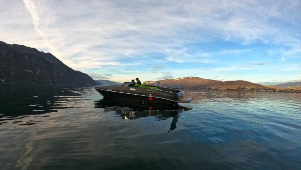 Premier ravitaillement à l'hydrogène pour un bateau de plaisance à Chambéry