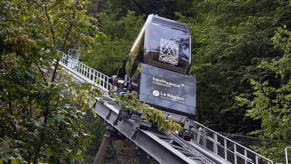 Un ascenseur à eaux usées inauguré au pied du Mont Blanc