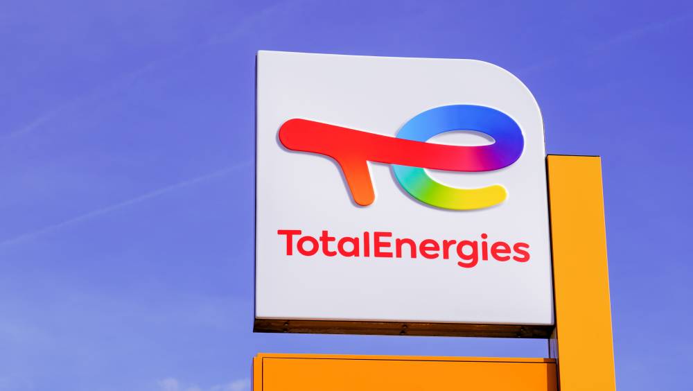 TotalEnergies investit dans un nouveau portefeuille solaire de plus de 1 GW  en Inde, avec Adani Green