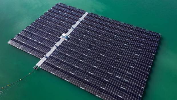 Elmy agrège sa première centrale photovoltaïque flottante