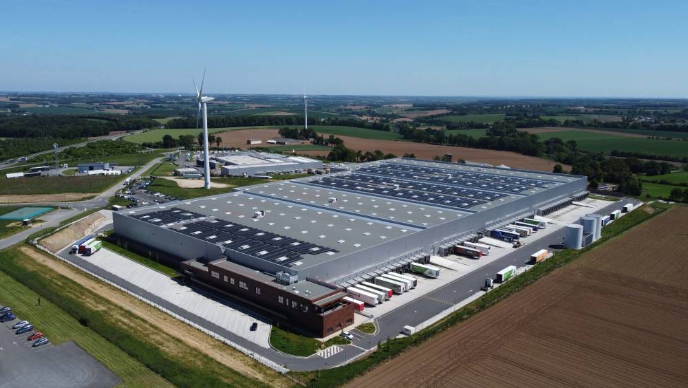 Une plateforme logistique bretonne passe au solaire avec Solstyce