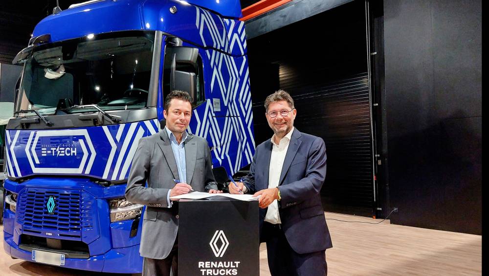CEE : Renault Trucks signe avec EDF