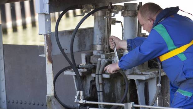 VNF modernise la maintenance de son réseau fluvial avec BASSETTI
