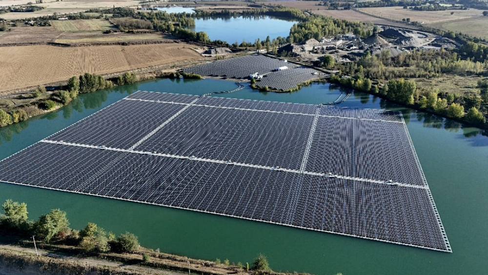 Mise en service d'une centrale solaire hybride inédite à Saint-Élix-le-Château